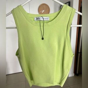Lime green zara crop, never worn, size M